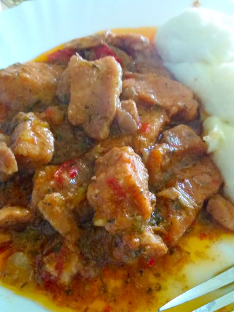 Pileći gulaš